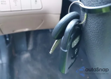 2013 Hyundai Elantra Gls from USA, damaged, VIN 5NPDH4AE1DH410049